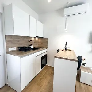 https://family-vacation-house-in-zadar-for-8-guests.hotelinzadar.com